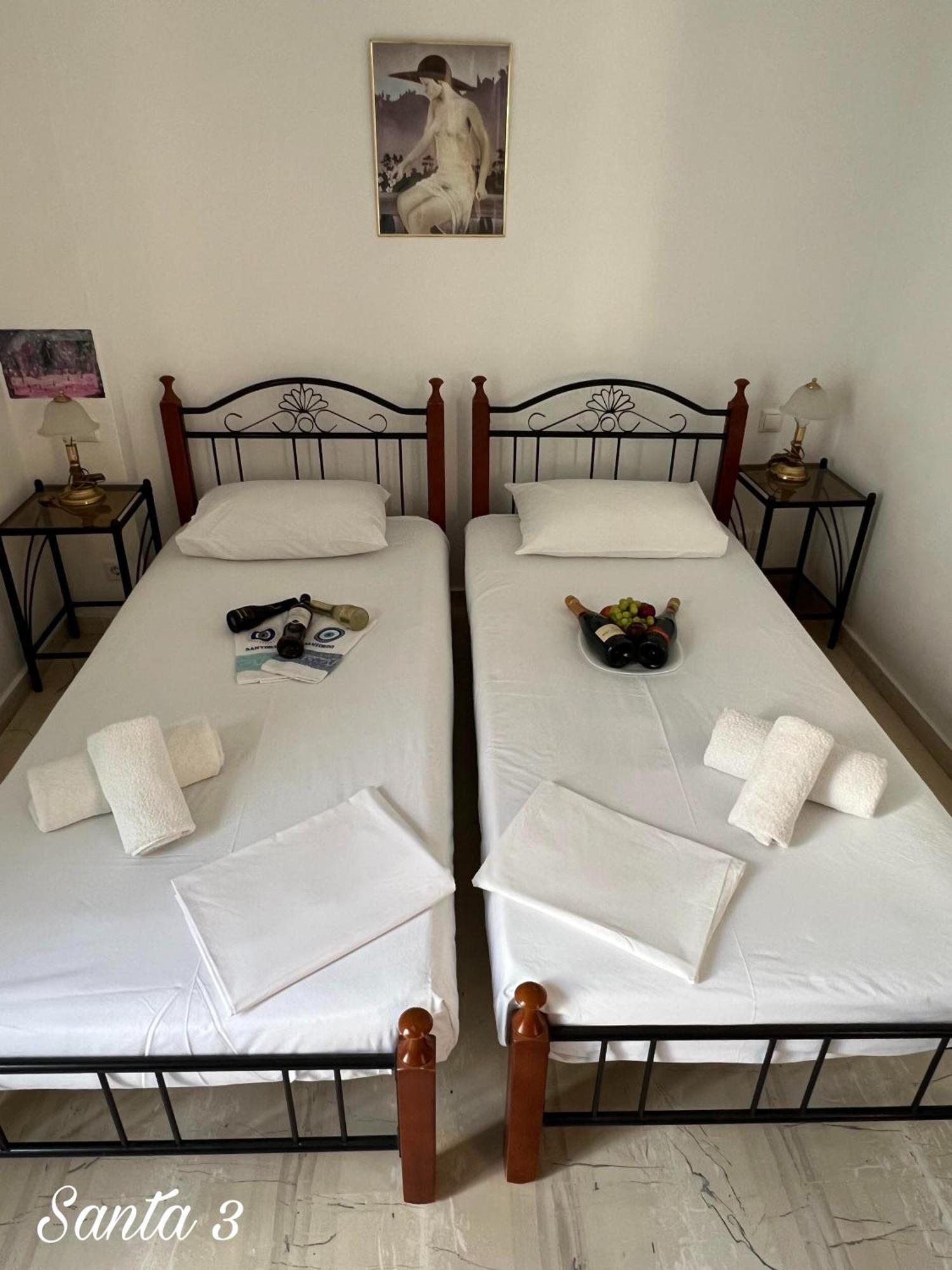 Hotel Santa Magia Kamári Habitación foto